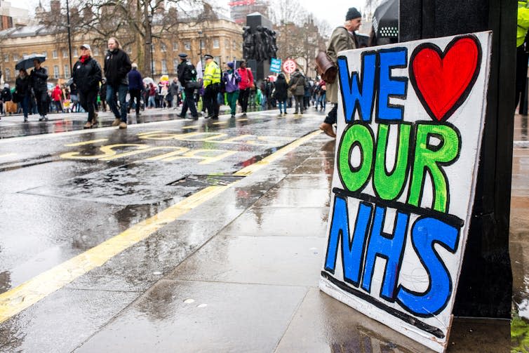 A sign saying 'we love our NHS'