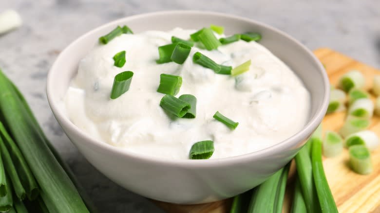 Sour cream with scallions