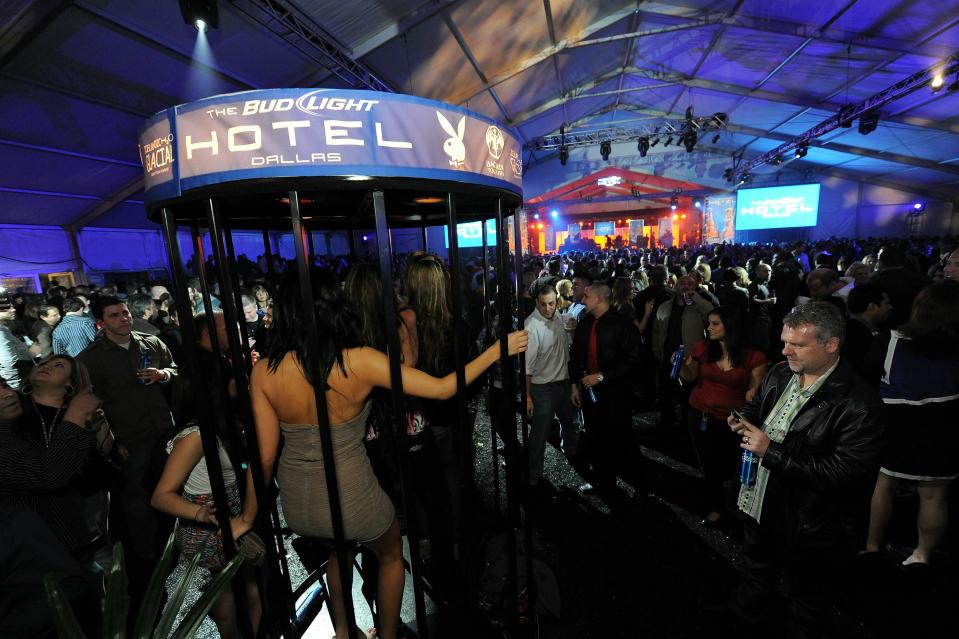 Bud Light Hotel Hosts Performances By Nelly, Ke$ha And Pitbull