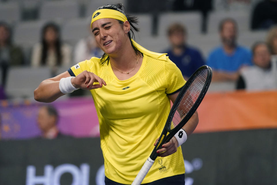 Ons Jabeur, of Tunisia, reacts to losing a point during the second set against Maria Sakkari, of Greece, during round-robin play on Day 5 of the WTA Finals tennis tournament in Fort Worth, Texas, Friday, Nov. 4, 2022. (AP Photo/LM Otero)