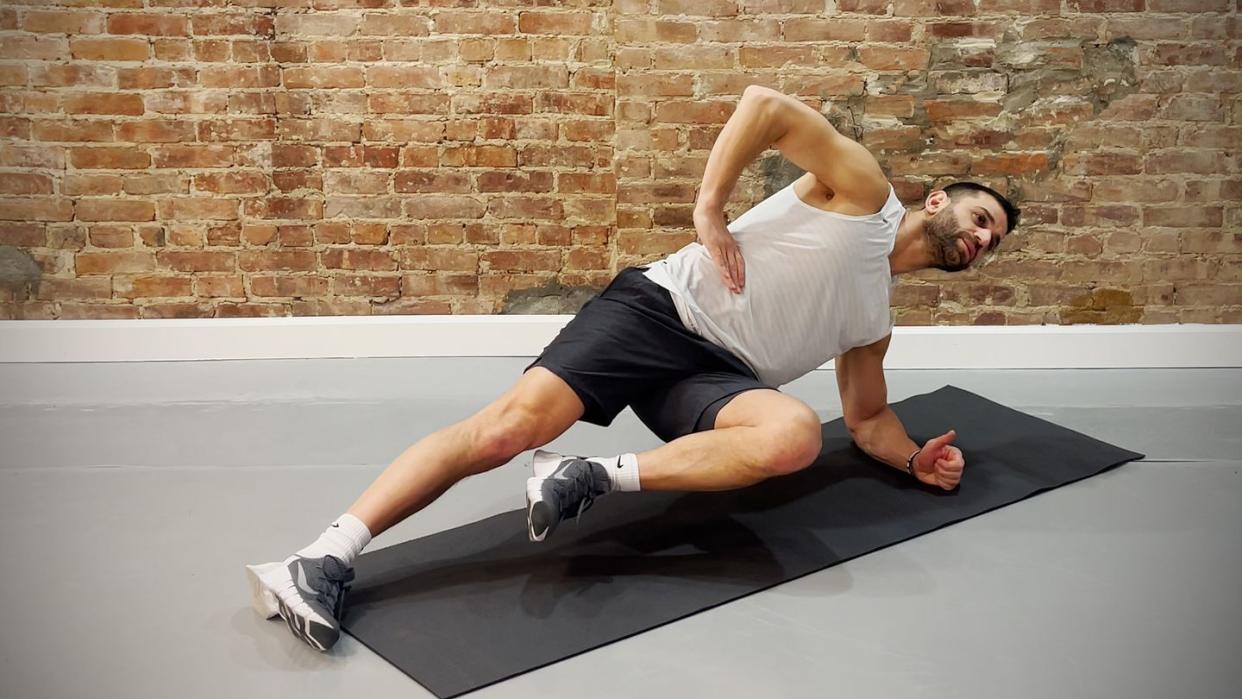 deep core exercises, copenhagen plank