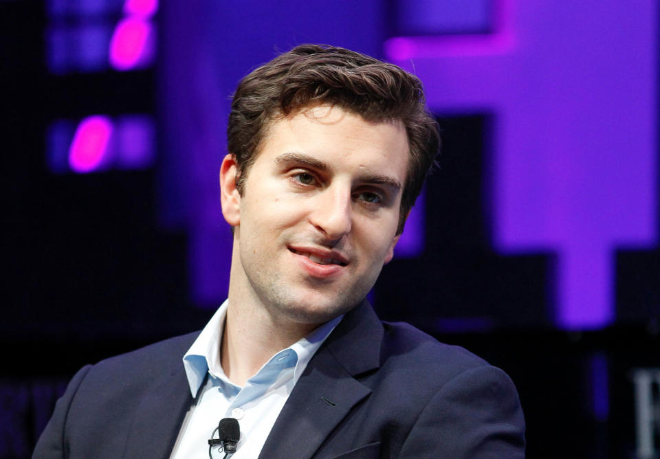 Über Airbnb werden unter anderem Ferienwohnungen der ganz besonderen Art vermietet. Die Idee dazu hatte Designer Brian Chesky. Der 35-jährige CEO kam damit innerhalb kürzester Zeit auf ein Vermögen in Höhe von 3,3 Milliarden US-Dollar.