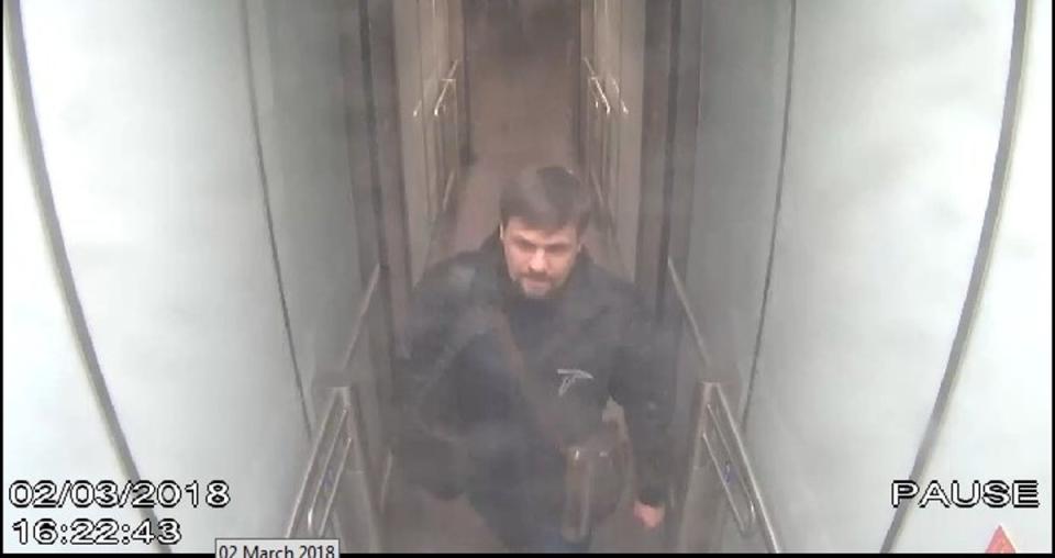 CCTV – ‘Boshirov' at Gatwick airport: Movements in detail - At 3pm on Friday, 2 March, the suspects arrived at Gatwick airport, having flown from Moscow on Aeroflot flight SU2588 (Metropolitan Police)