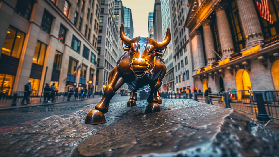 Wall Street Jumps Back To Record Highs, Dow Hits 40,000 As Inflation Fears Recede, Meme Stock Frenzy Returns: This Week In The Market