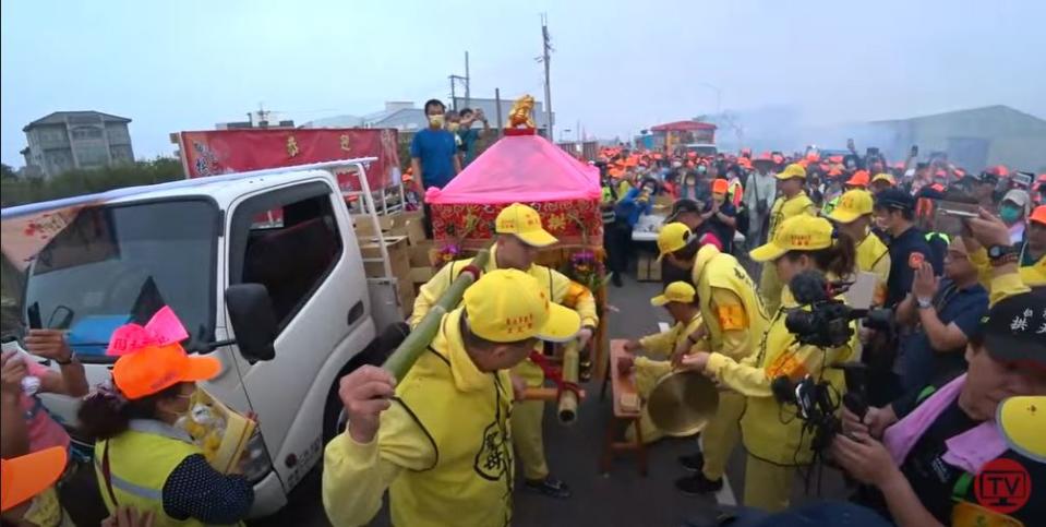 白沙屯媽祖選擇的停駕地點都與民生相關。（圖／翻攝自白沙屯媽祖網路電視台）