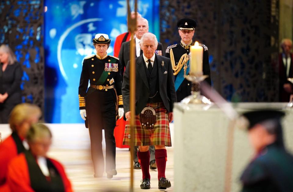 Il personale di King Charles ha detto che avrebbero potuto perdere il lavoro quando si è trasferito a Buckingham Palace