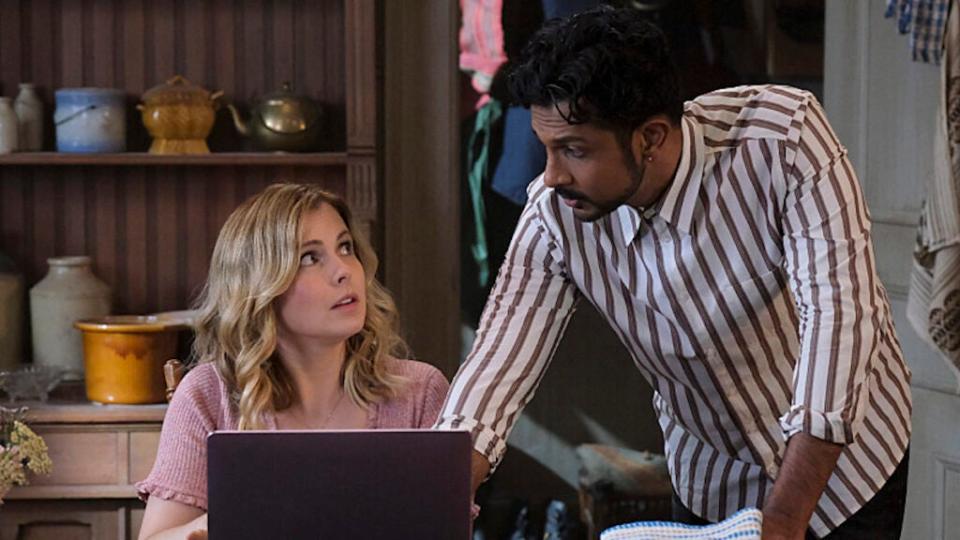 Rose McIver as Samantha and Utkarsh Ambudkar as Jay on CBS’ “Ghosts”