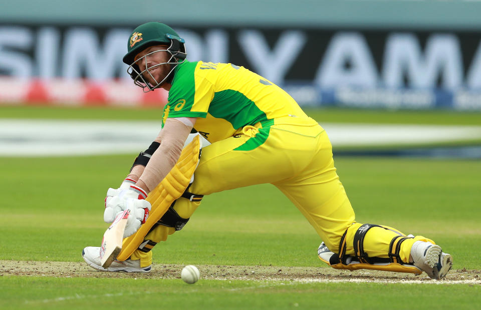 David Warner pulls the ball for four runs. (Credit: Getty Images)