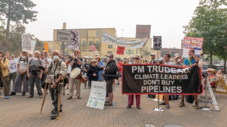 Trans Mountain pipeline construction underway with feds footing the bill