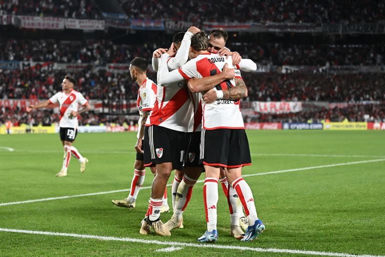 River celebra el gol de Colidio, que terminó de cerrar la victoria sobre Nacional