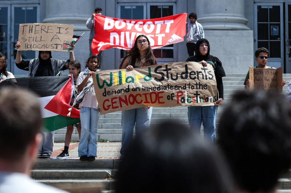UC Berkeley Students Hold Rally In Support Of Gaza (Justin Sullivan / Getty Images)