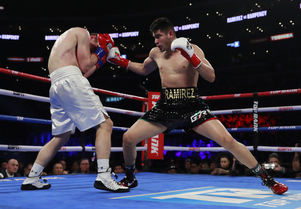 Gilberto 'Zurdo' Ramirez s Tommy Karpency |  Reuters/Andrew Couldridge