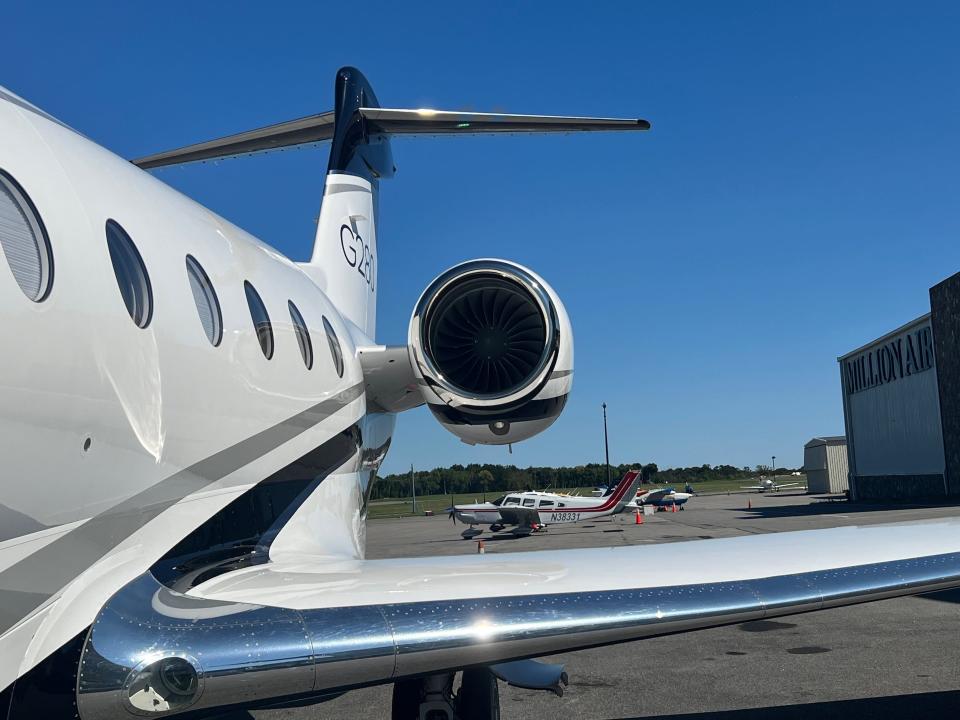 Flying on a Gulfstream G280.