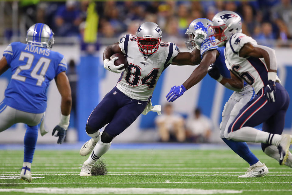 The New England Patriots did not activate tight end Benjamin Watson to their active roster by Monday. (Getty Images)