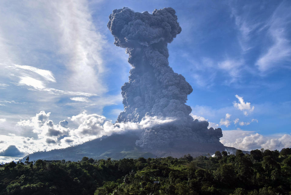 Le Sinabung, en 2019 (Xinhua/Anto Sembiring)