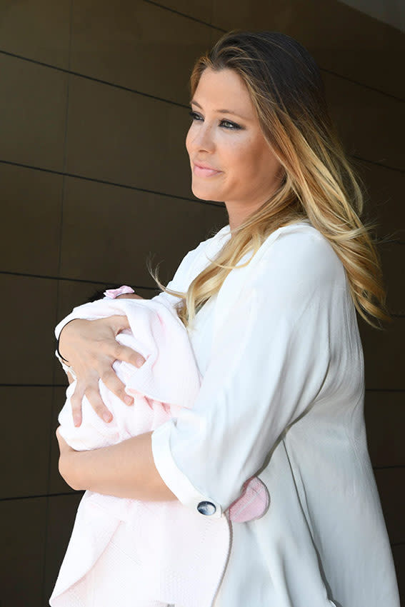 Elisabeth Reyes dio a luz a su hija Adriana en abril de 2017