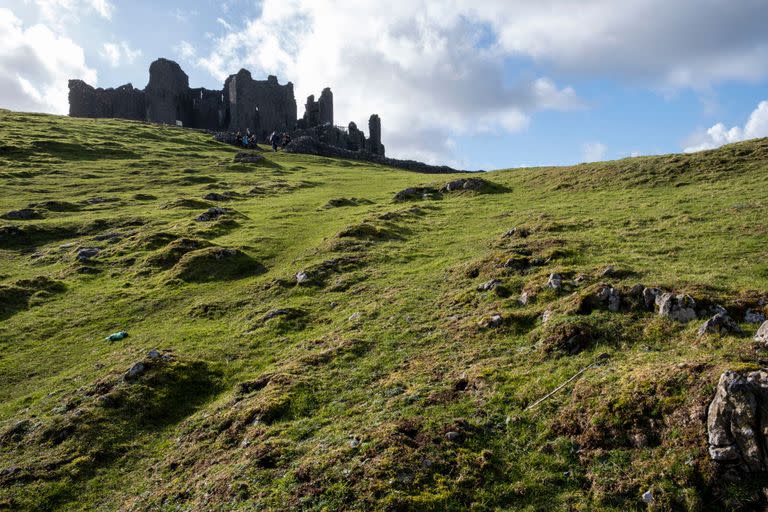 La corona tiene miles de hectáreas de tierras y propiedades dispersos por el territorio británico