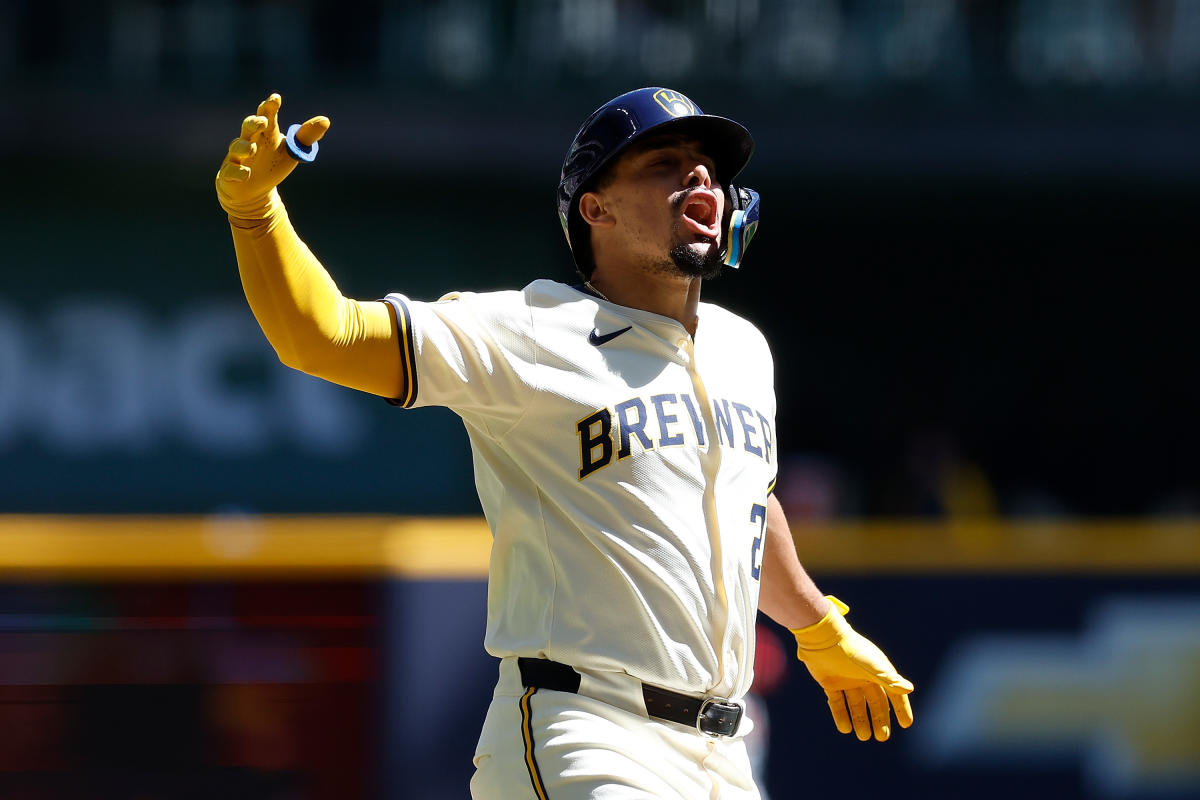 Brewers’ Willy Adames hits home run in 5th consecutive game, also his 13th 3-run shot of season