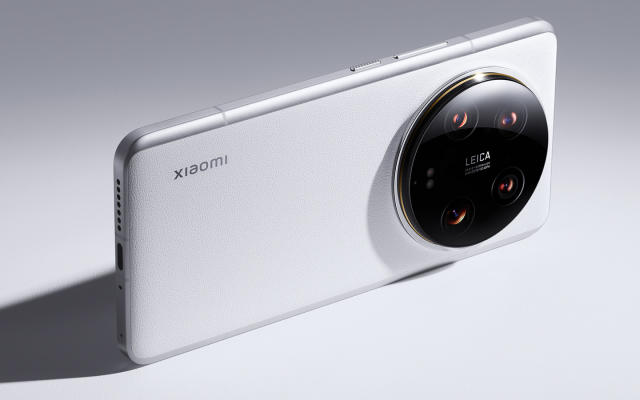 Xiaomi 14 Ultra Tempts Photographers With a 1-Inch Camera Sensor