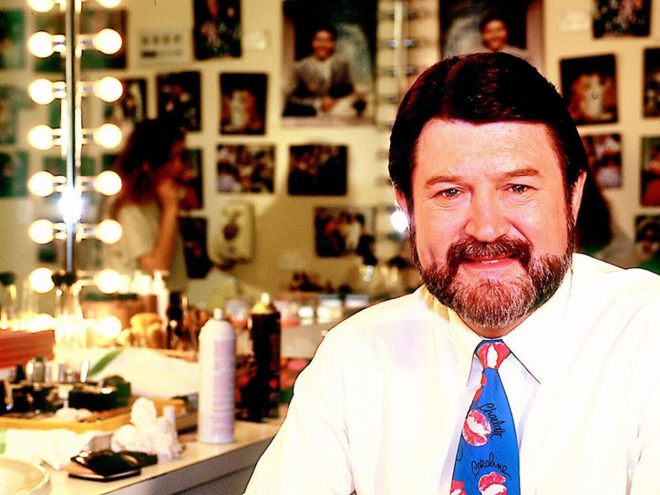 TV personality Derryn Hinch. 23 October 1994            \nEntertainment