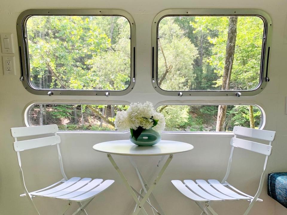 Roberta seating - Hudson Valley Airstream