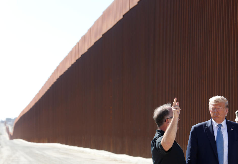 U.S. President Donald Trump visits a section of the U.S.-Mexico border wall in Otay Mesa, California, U.S. September 18, 2019. REUTERS/Tom Brenner