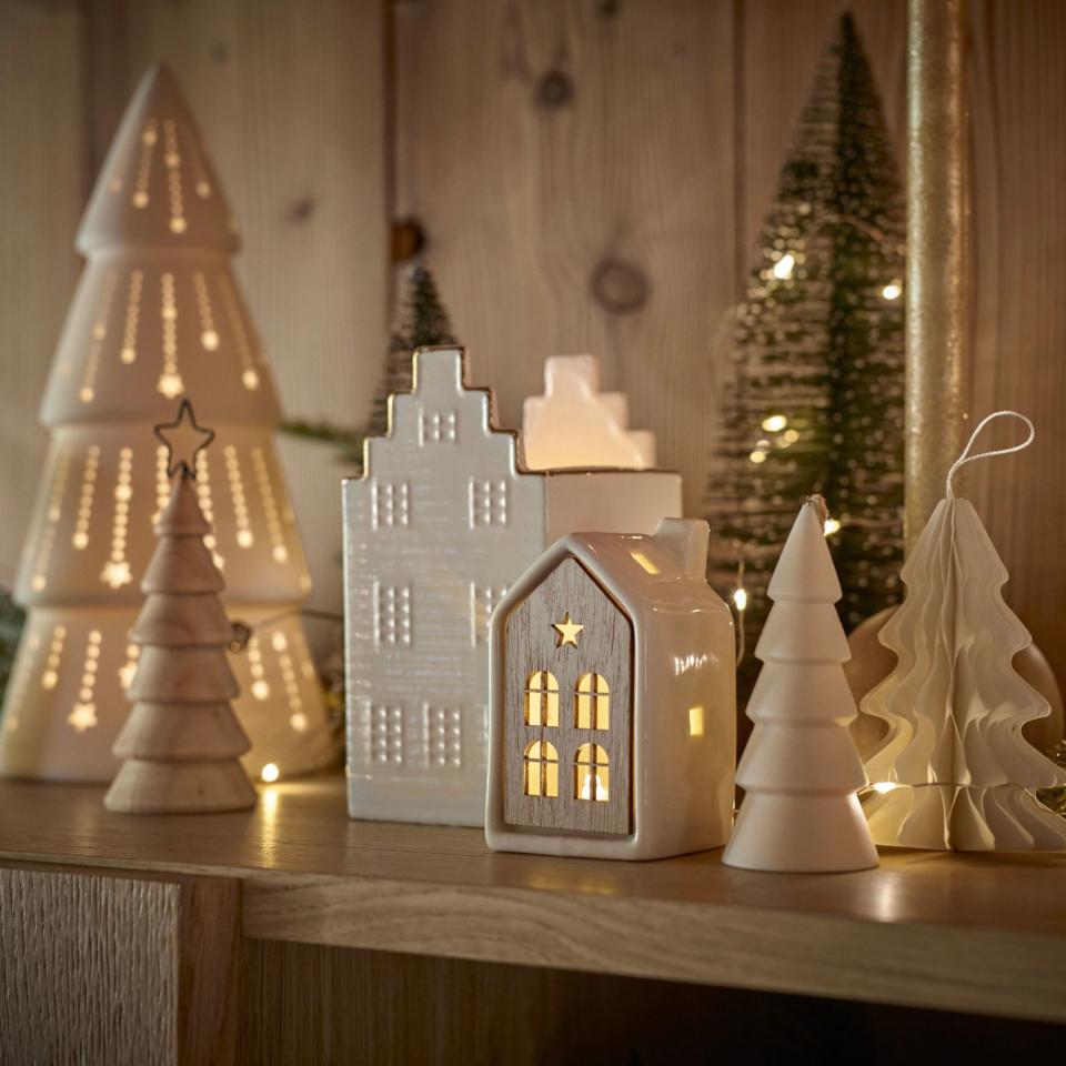 Photophore maison en céramique pour Noël, Maisons du Monde