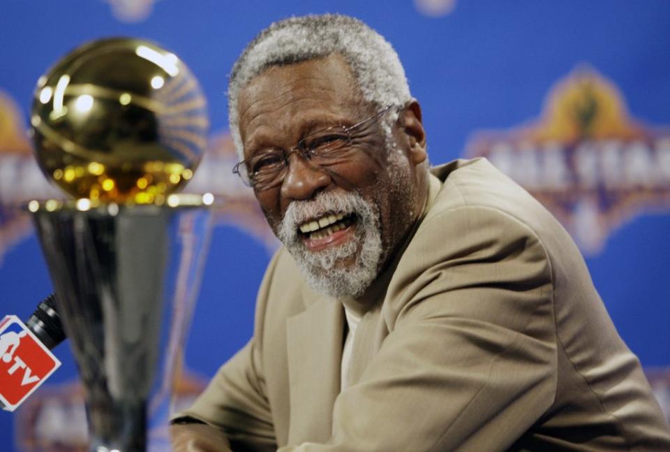 NBA今（12）日宣布，聯盟30隻球隊將全面退休羅素（Bill Russell）的「6號球衣」。（圖／美聯社）