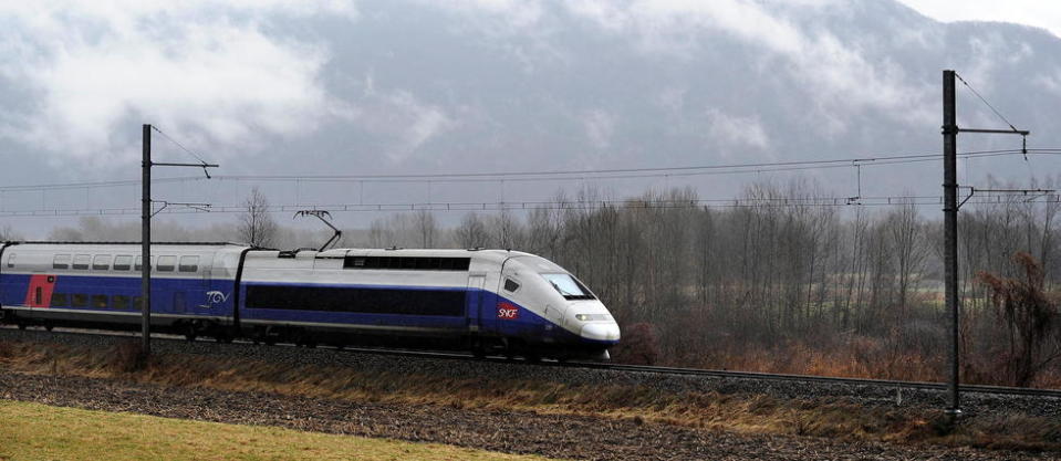 Des pilotes d'avion étudient la possibilité de se reconvertir dans l'industrie ferroviaire.
