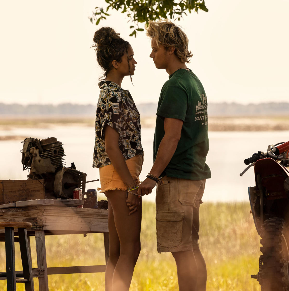 How ‘outer Banks’ Couple Jj Maybank And Kiara Carrera Officially Got Together In Season 3 Details