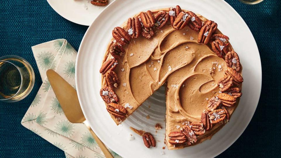 12 Make-Ahead Cakes for Thanksgiving Dessert