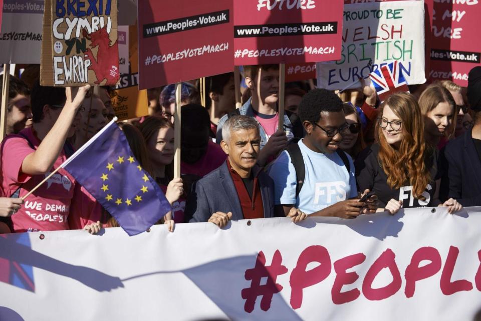 Mayor of London Sadiq Khan joins young voters at the start of the march (AFP/Getty Images)