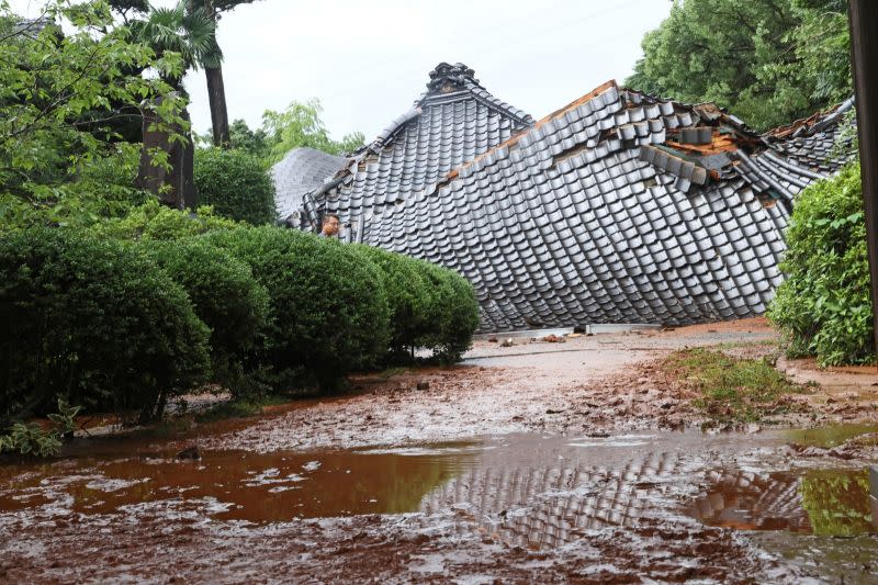 ▲日本九州已連續數日降下暴雨，日本氣象單位警告「線狀雨帶」將導致災害風險急劇增加。（圖／美聯社／達志影像）