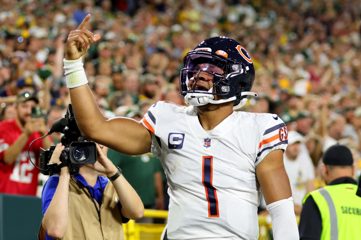 Mike Martz: Time for Bears to bench QB Justin Fields - Chicago Sun