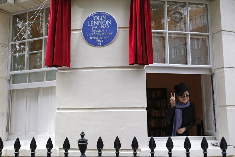 Yoko Ono unveiled a blue plaque commemorating John Lennon in 2010.