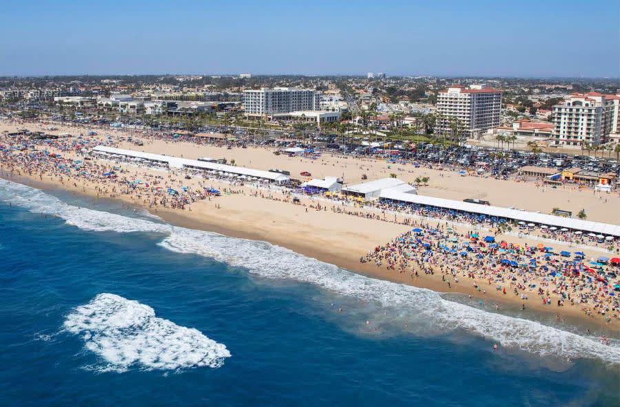 Aircraft demonstrations and performances at the Pacific Airshow in Huntington Beach. (Pacific Airshow)