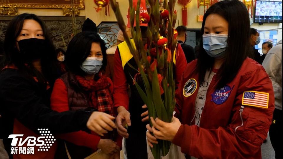 美國加州洛杉磯亞裔居民慶祝農曆春節。（圖/達志影像美聯社）