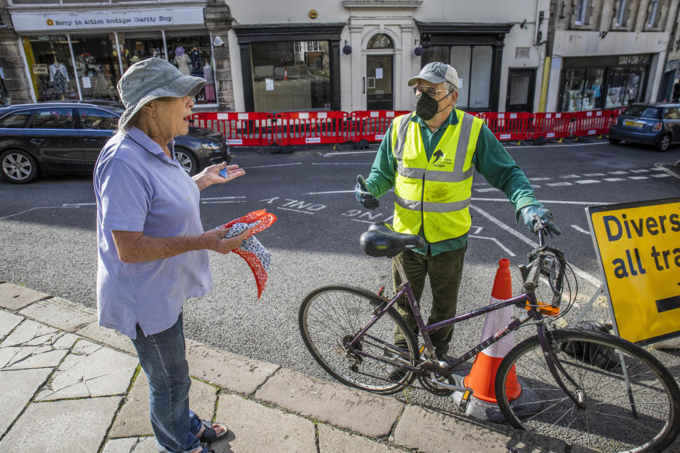 Traffic builds in Bradford-on-Avon as a new one-way system is put into place