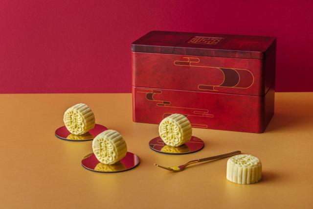 The best mooncakes in Singapore to usher in Mid Autumn Festival 2022