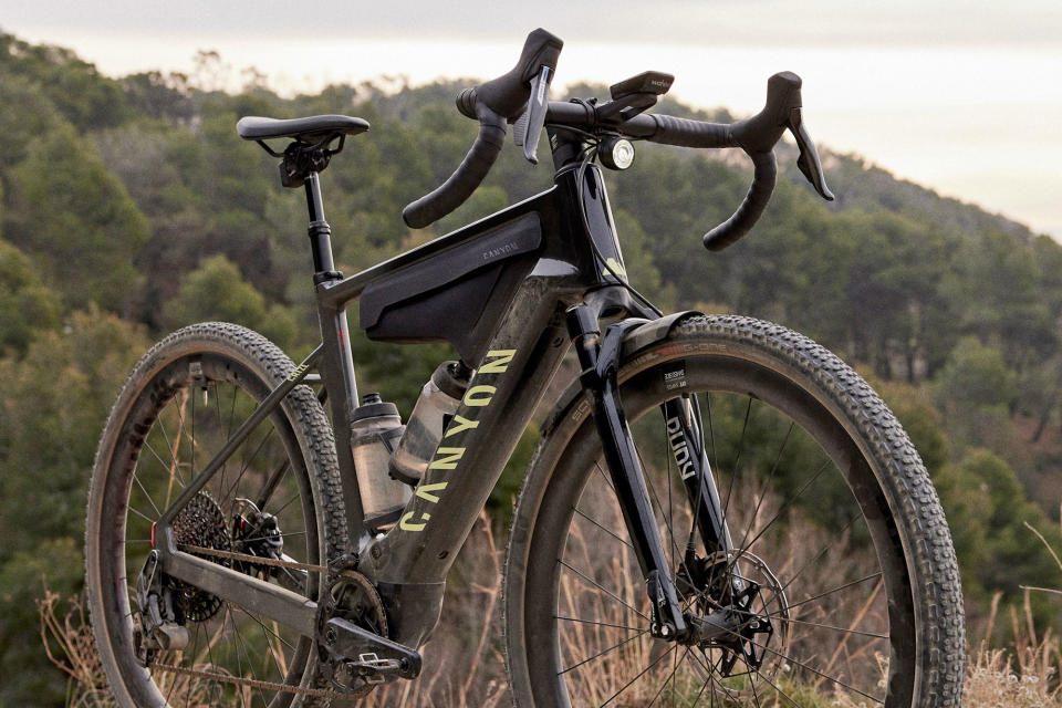 Canyon Grizl:ON carbon gravel ebike, photo by Pol Foguet, angled