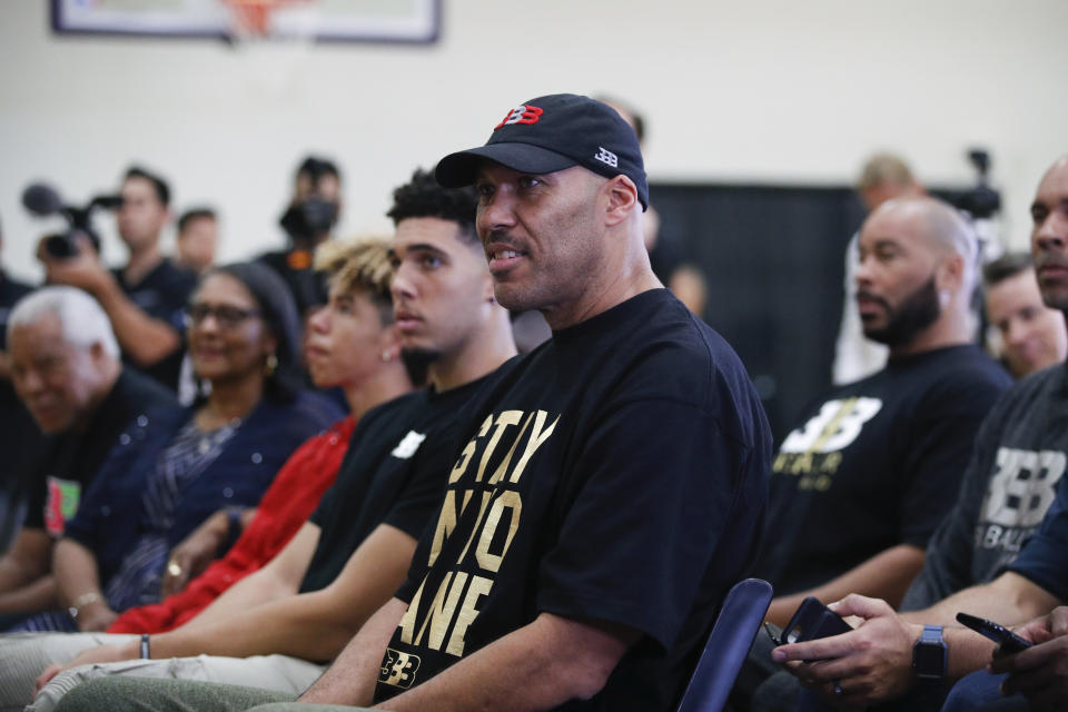 LaVar Ball wants his son lifting more iron and fewer rubber bands with the Lakers. (AP Photo)