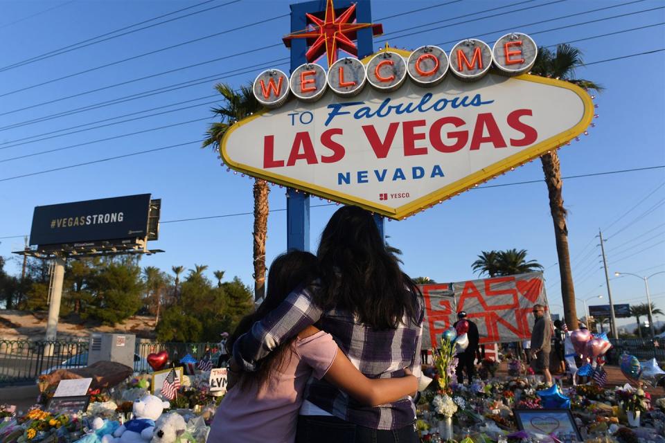 <p>Mourners turned out in droves to pay tribute to the lives lost during the Las Vegas shooting, which took place at the Mandalay Bay hotel during the Route 91 Harvest music festival. Fifty-eight people died and 546 people were injured.</p>