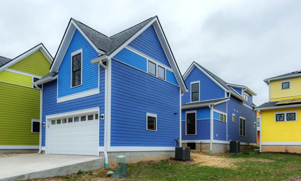 The rear of an Accessory Dwelling Unit behind the house at 1278 E. Short St. The 379-square-foot unit, above a two-car garage, was built by Loren Wood Builders.