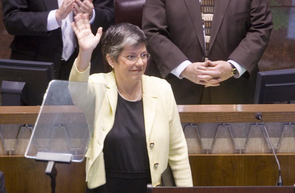 Gov. Janet Napolitano waves after her State of the State at the Arizona Capitol on Jan. 9, 2006.