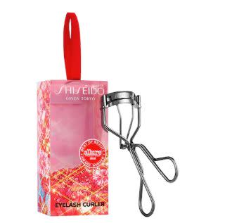 Find this best-selling eyelash curler for<strong> <a href="https://fave.co/2PANKFV" target="_blank" rel="noopener noreferrer">$22 at Sephora</a>.</strong>