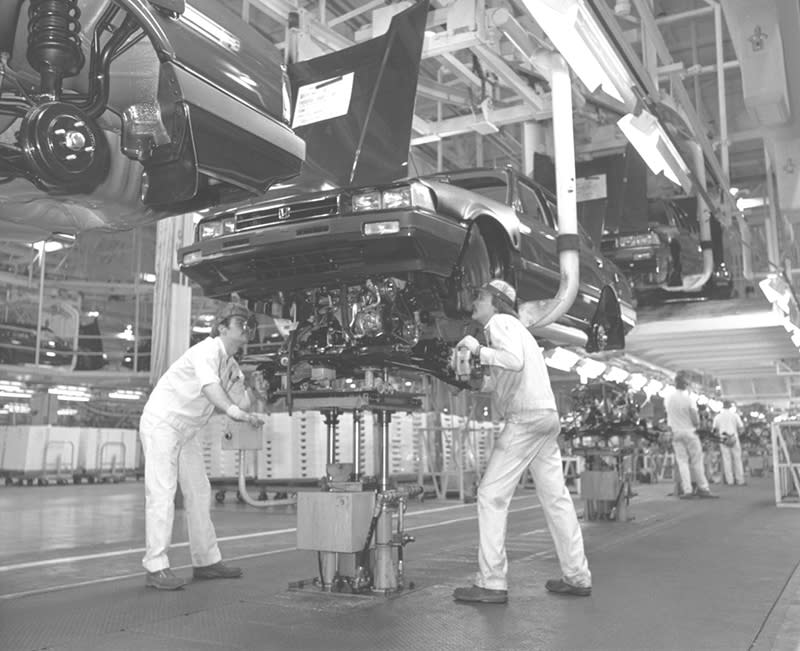 Honda於1982 年 11 月 1 日起在俄亥俄州的馬里斯維爾汽車廠 (MAP) 開始生產Accord，是第一家於美國設立製造廠的日本車廠。