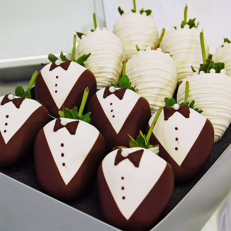 <p><a href="https://go.redirectingat.com?id=74968X1596630&url=https%3A%2F%2Fwww.saksfifthavenue.com%2Fproduct%2Fchocolate-covered-company-formal-chocolate-covered-strawberries-0457079881885.html&sref=https%3A%2F%2Fwww.esquire.com%2Ffood-drink%2Ffood%2Fg38552716%2Fbest-valentines-chocolate-candy%2F" rel="nofollow noopener" target="_blank" data-ylk="slk:Shop Now;elm:context_link;itc:0;sec:content-canvas" class="link ">Shop Now</a></p><p>Formal Chocolate-Covered Strawberries</p><p>saksfifthavenue.com</p><p>$55.00</p>