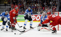 Ice Hockey World Championships - Semifinals - Russia v Finland - Ondrej Nepela Arena, Bratislava, Slovakia - May 25, 2019 Russia's Alexander Ovechkin and Yevgeny Kuznetsov and Finland's Jani Hakanpaa, Juhani Tyrvainen and Kevin Lankinen in action. REUTERS/David W Cerny