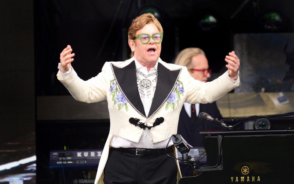 Elton John Hyde Park - Gus Stewart