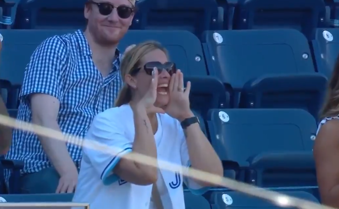 Alek Manoah posted an electrifying Blue Jays debut on Thursday, but his mom's emotional and animated display in the Yankees Stadium bleachers stole the show. (Twitter/Sportsnet)